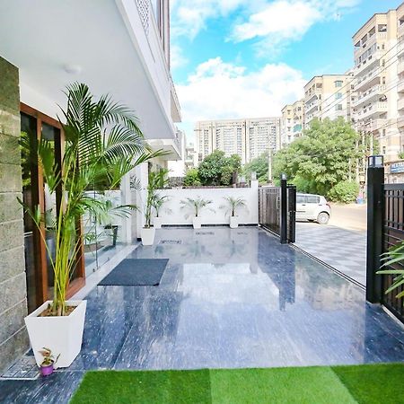 Fabhotel Golf Inn Golf Course Road גורגאון מראה חיצוני תמונה