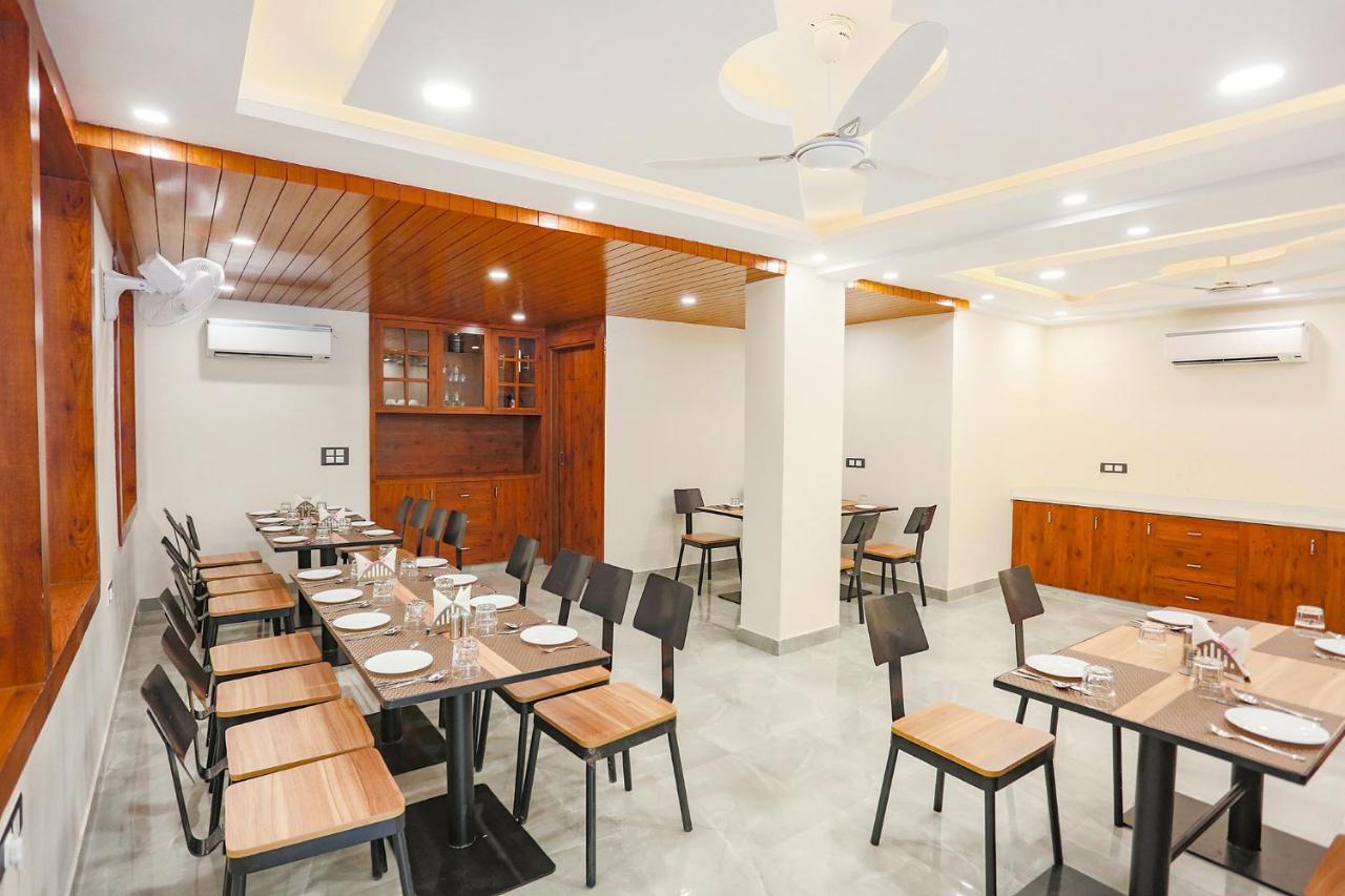 Fabhotel Golf Inn Golf Course Road גורגאון מראה חיצוני תמונה
